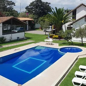 *** Hostel Country House Quinta Carlota Ecuador